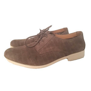 Born Wingtip Oxfords Women 9‎ Brown Suede Perforated Lightweight Leather